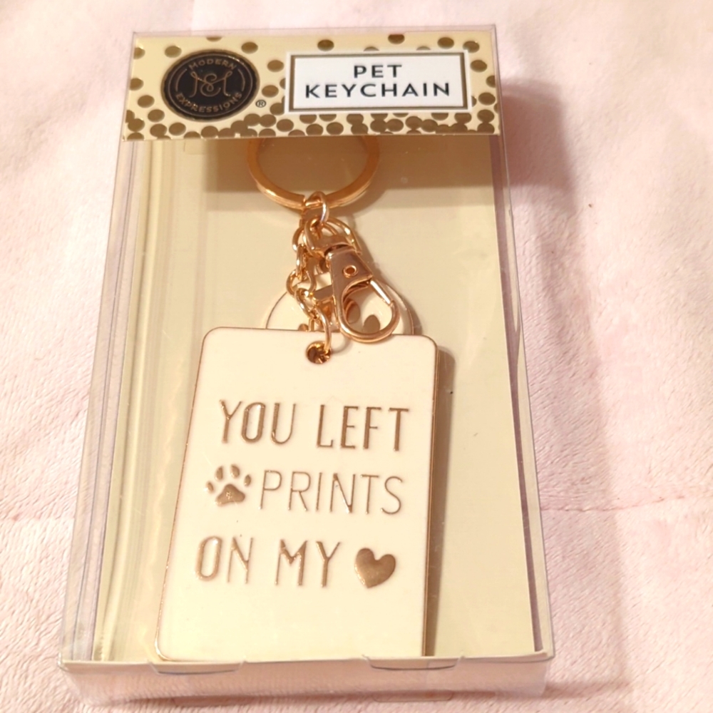 Pet Keychain. Modern Expression. New